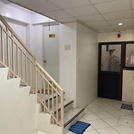 Romy'S Place - Entire 3Rd Floor Apartment วีกัน ภายนอก รูปภาพ