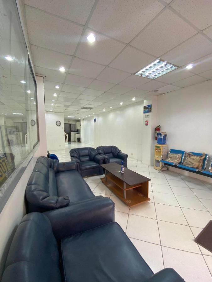 Romy'S Place - Entire 3Rd Floor Apartment วีกัน ภายนอก รูปภาพ